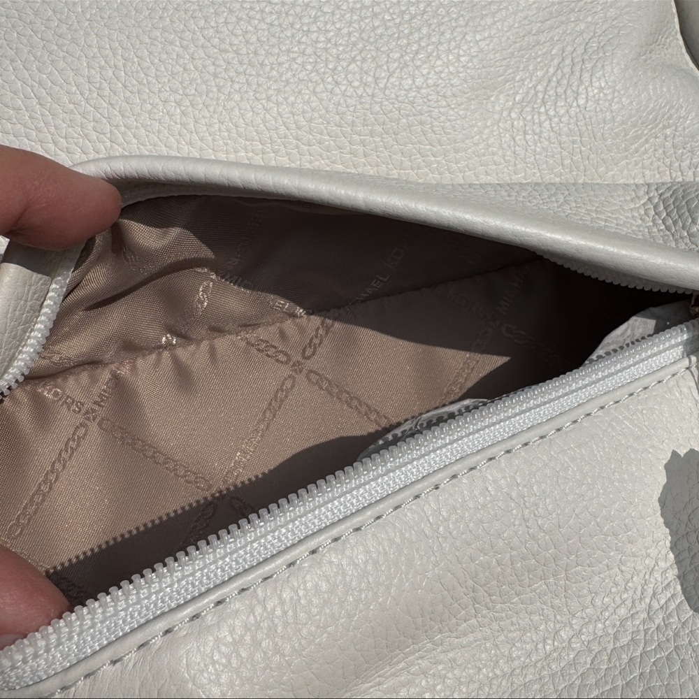 Michael Kors Slater Medium Pebbled Leather Backpack Optic White - Picture 9 of 16